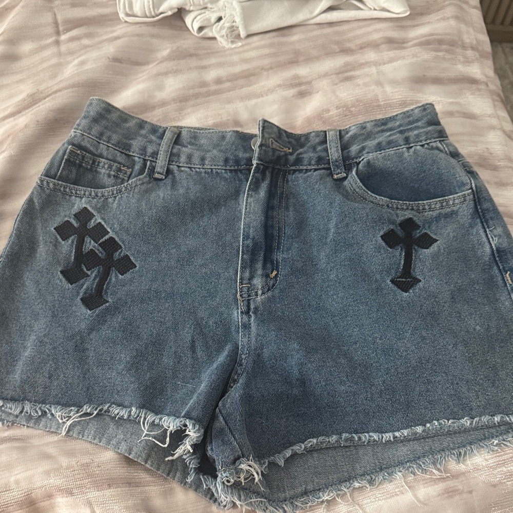 Stylish Blue Denim Women Shorts